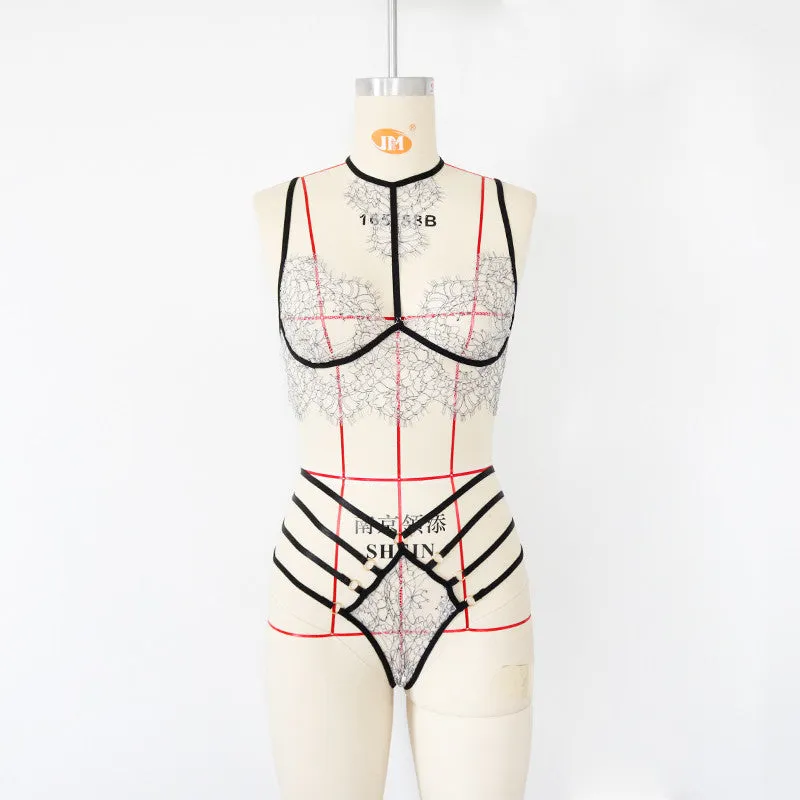 Lace three-point lingerie set in photo colour with spandex stretch, available in sizes S to 3XL