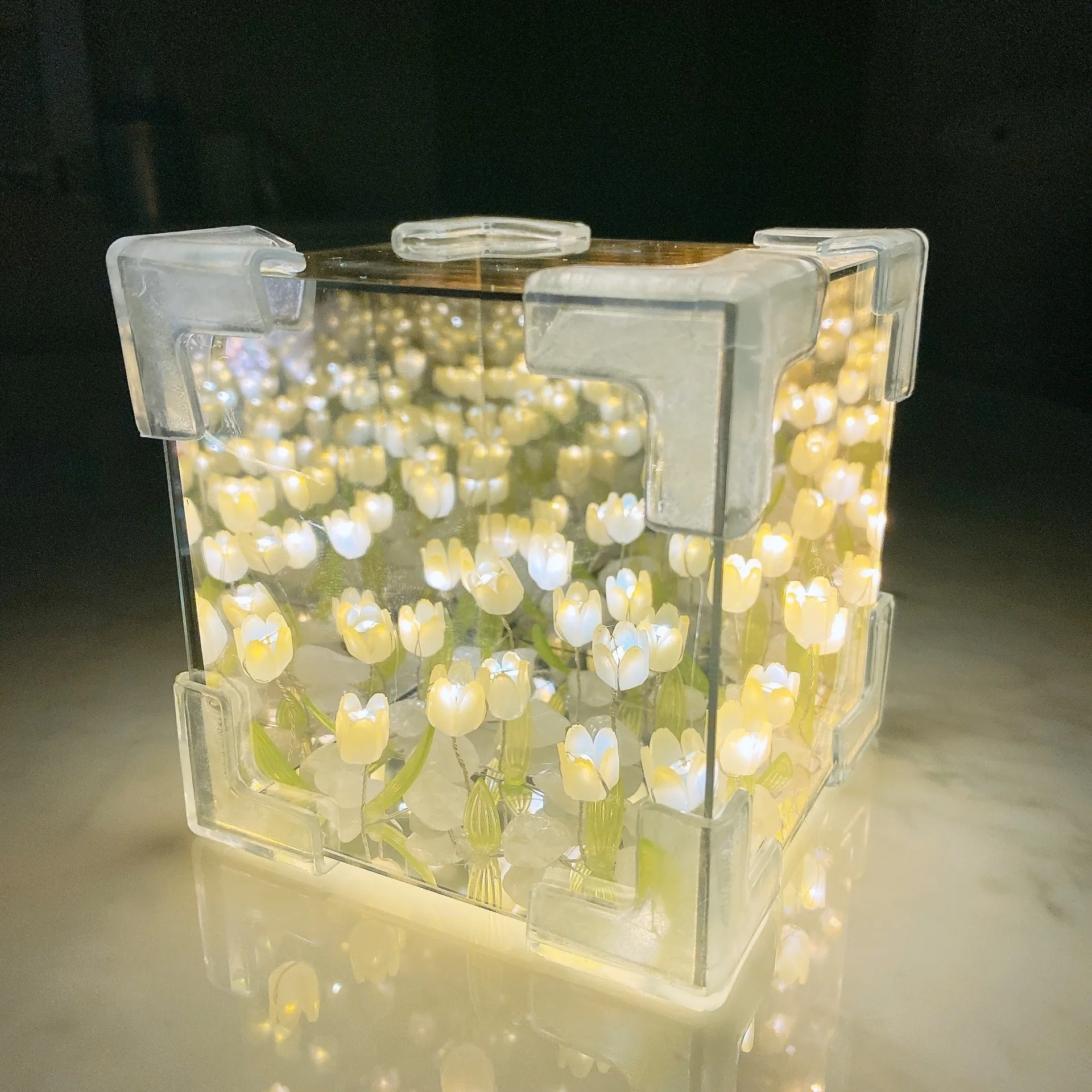 Handmade DIY tulip flower small night light kit with mirror finish and built-in battery, romantic gift decoration