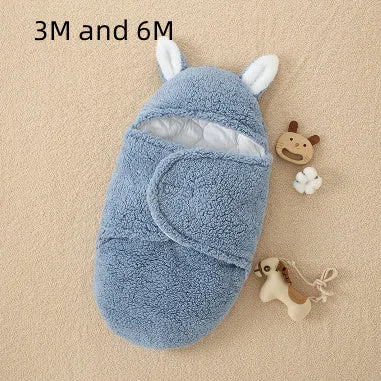 Thickened anti-shock out baby quilt in khaki with lamb velvet outer, 100% cotton inner, 45x78cm size for newborn sleeping bag use