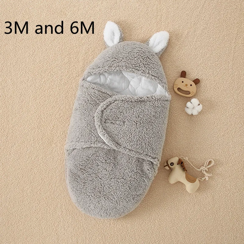 Thickened anti-shock out baby quilt in khaki with lamb velvet outer, 100% cotton inner, 45x78cm size for newborn sleeping bag use