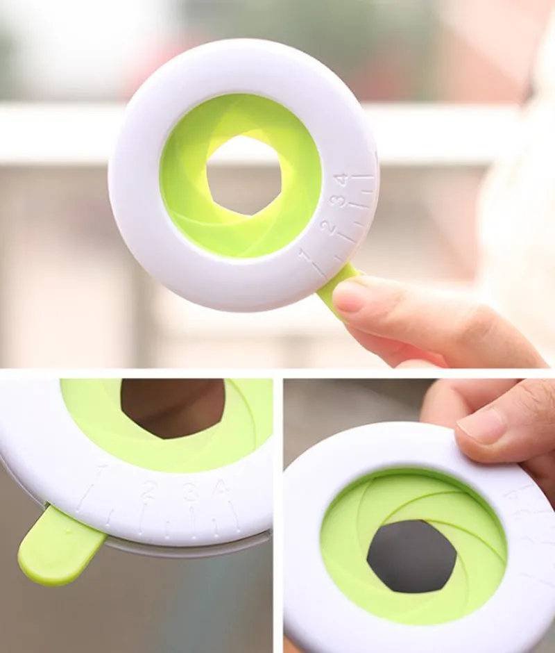 Plastic pasta noodle thickness selector tool with rotating dial, 8x9x1cm