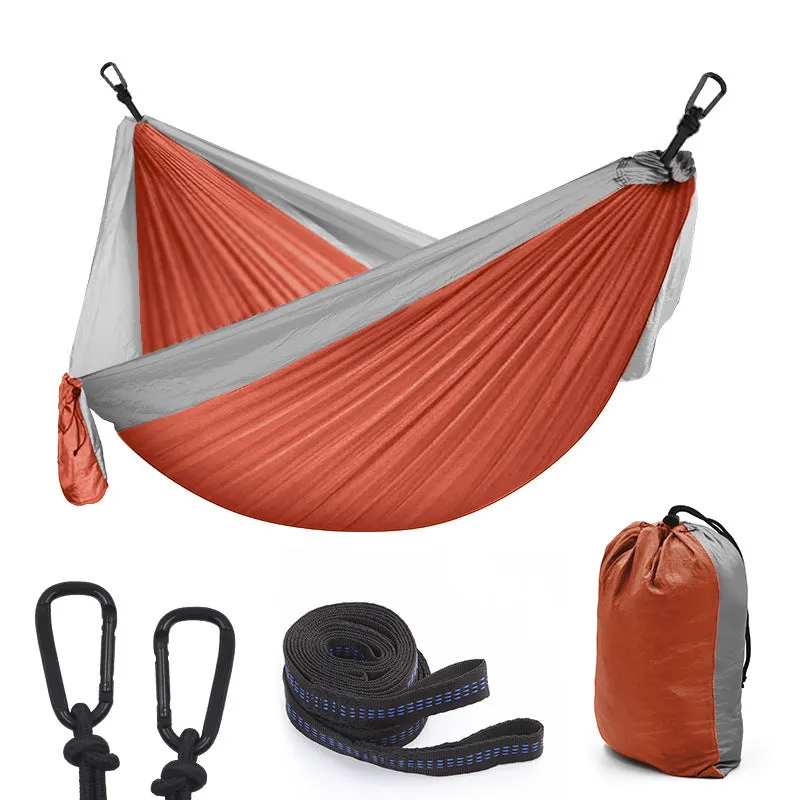 Double parachute hammock 300x200cm in 210T nylon with tree straps on a tree