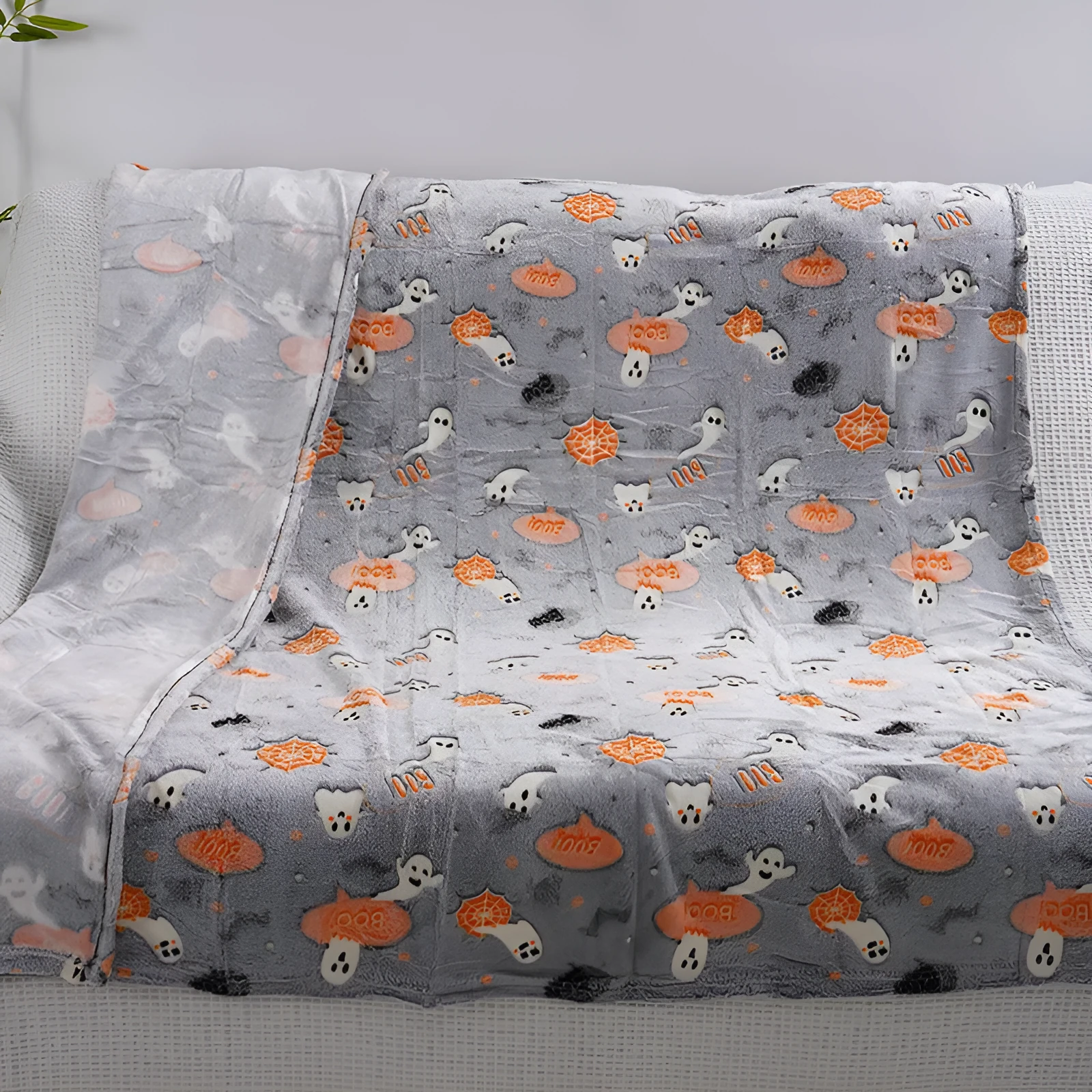 Cartoon print flannel blanket for children in multiple colour options