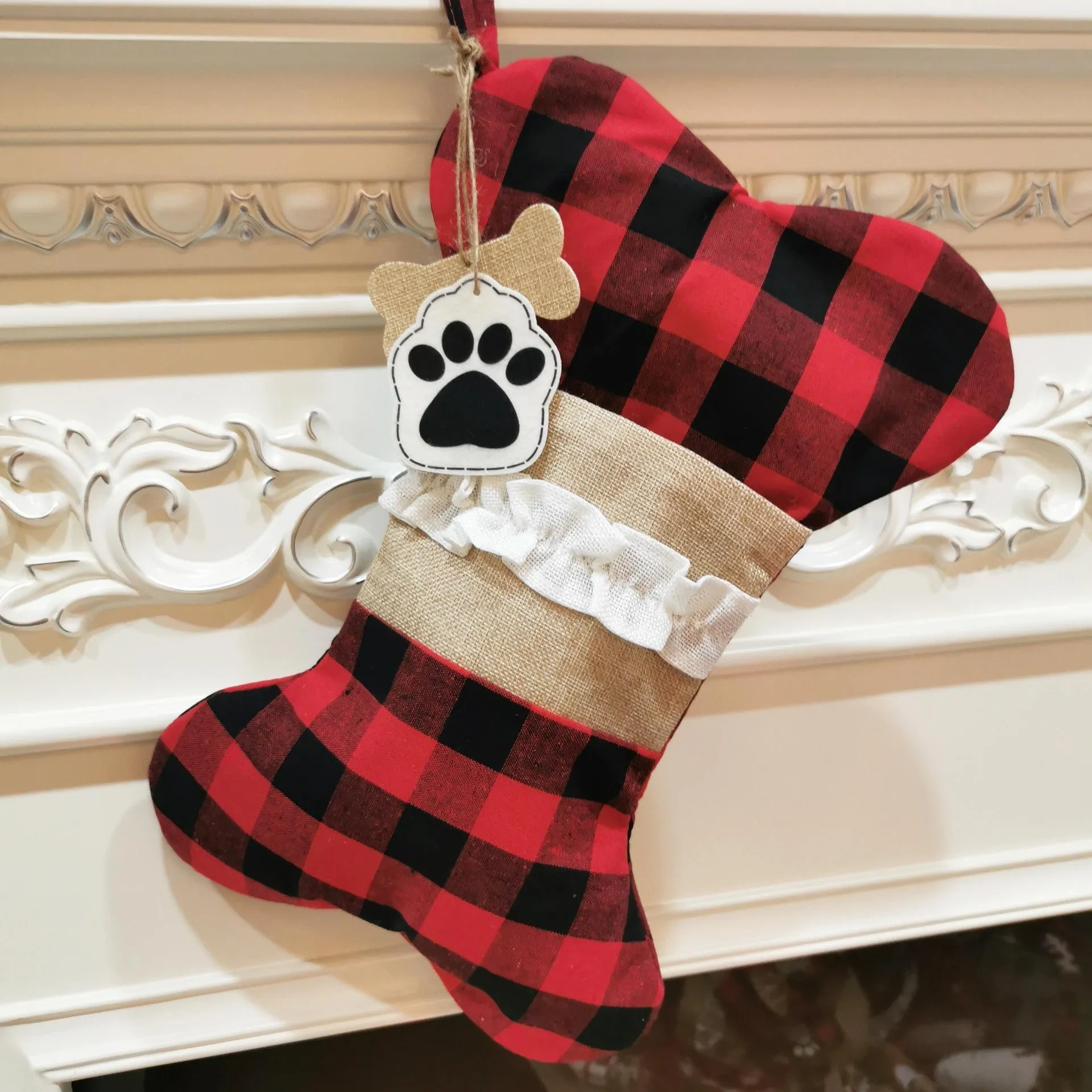 Christmas pet sock in polyester, black and red grid bones pattern, hanging decoration