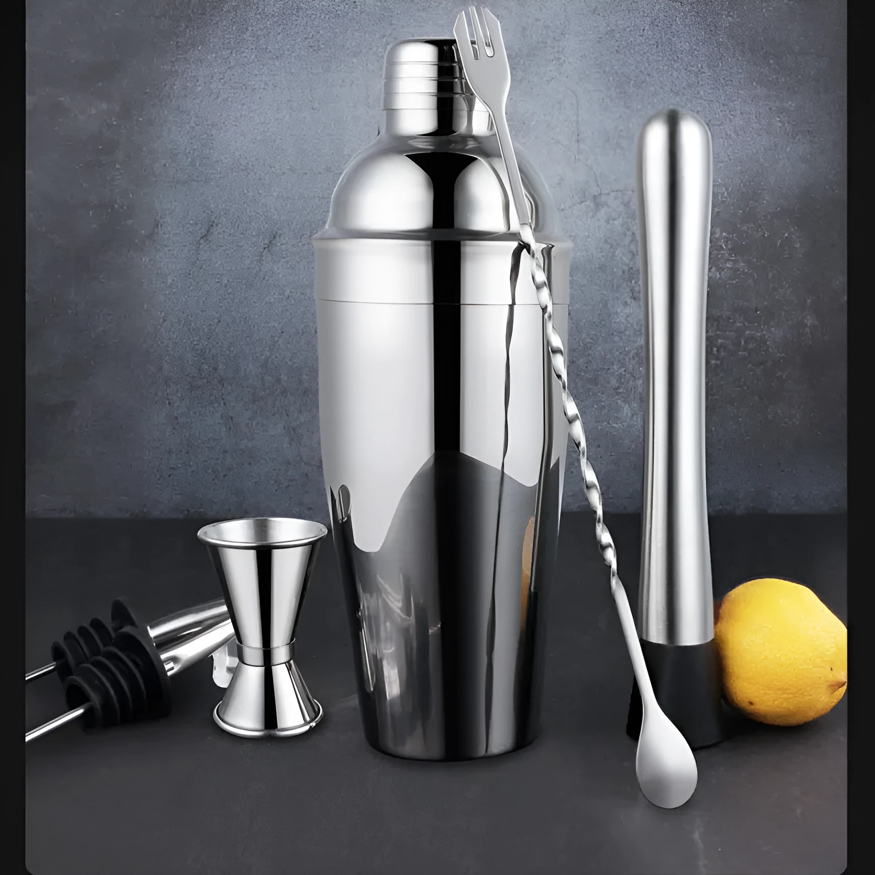 23-piece stainless steel cocktail set with European style acrylic design including shaker and bar tools