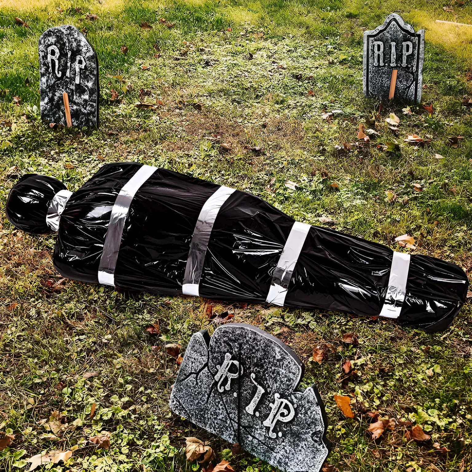 Scary black plastic fake body bag 150cm long with inflatable corpse inside for Halloween outdoor display