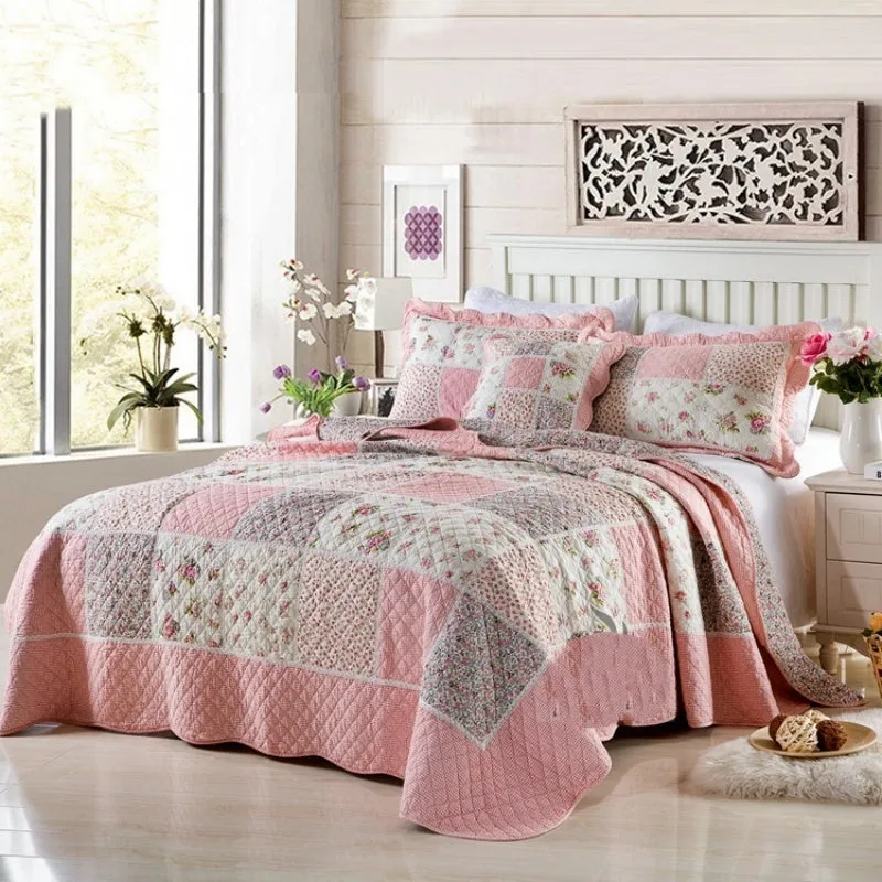 Pure cotton bedspread-style three-piece bedding set with quilted texture in various colour options