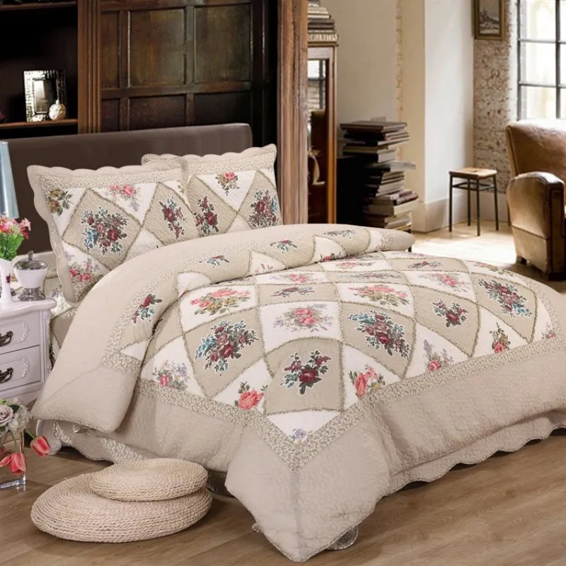 Pure cotton bedspread-style three-piece bedding set with quilted texture in various colour options