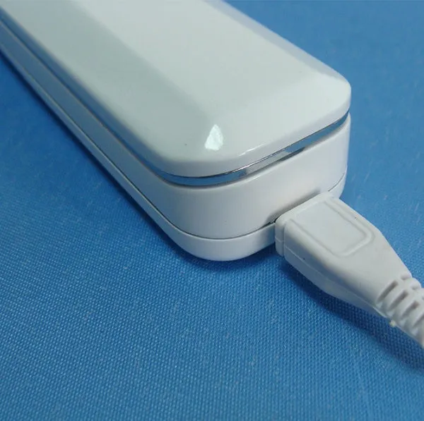 UV disinfection stick, 253.7nm UVC sterilisation lamp, compact plastic body for home and travel use
