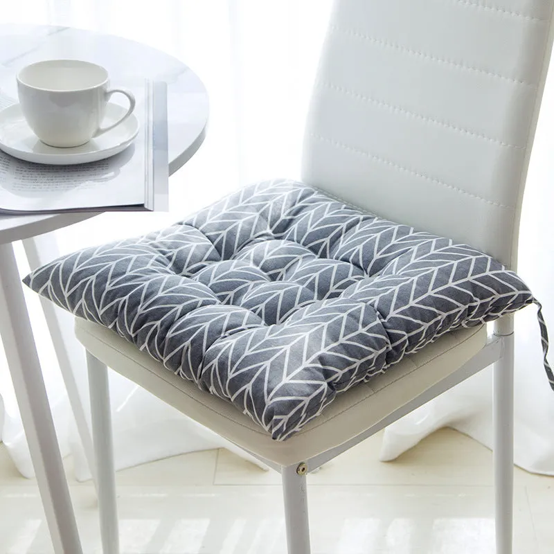 Square cotton linen chair cushion 40x40cm with polyester filling in home setting