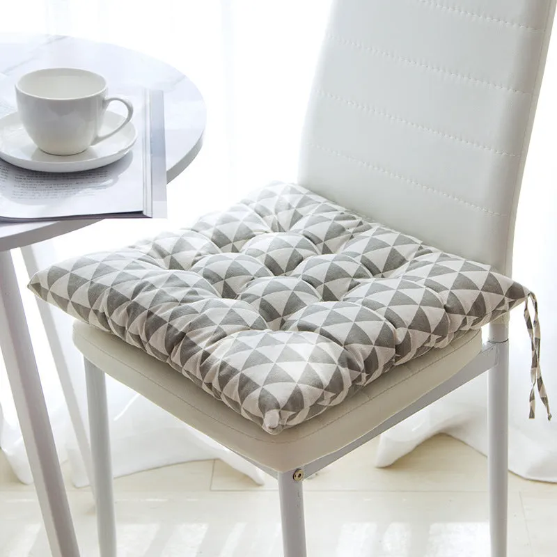 Square cotton linen chair cushion 40x40cm with polyester filling in home setting