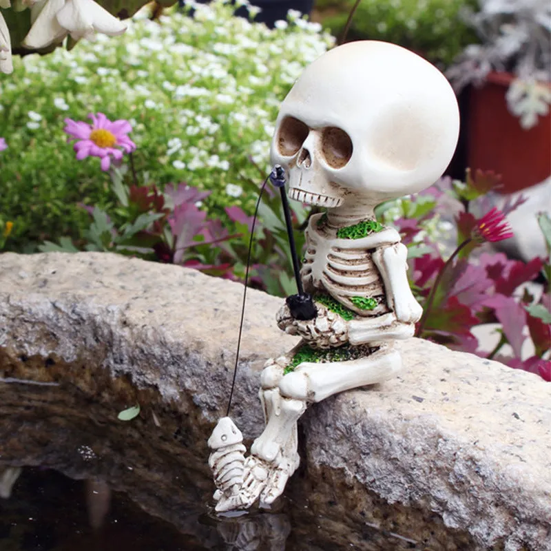 Halloween resin skull ornament for aquarium courtyard micro landscape in fishing skull colour
