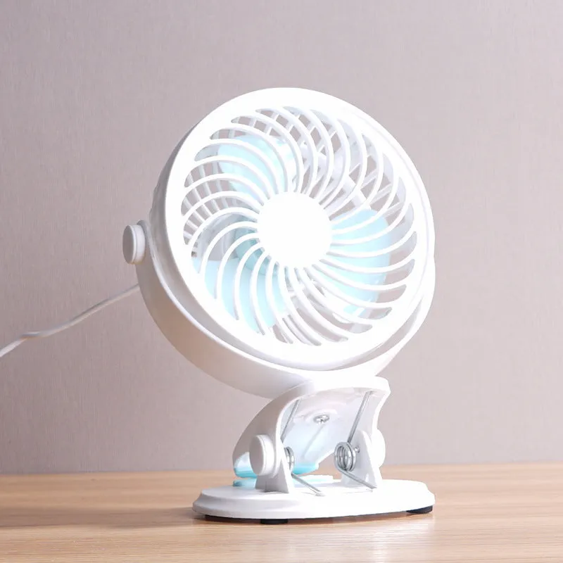 White USB desktop clip fan with three blades and compact 19x15x10cm dimensions