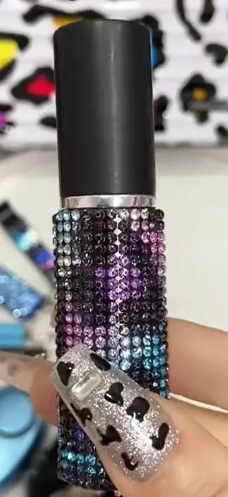 Decorative glass perfume atomiser in gift box – refillable spray bottle available in 48 colour options including gold, pink, blue and leopard print