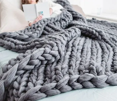 Nordic thick acrylic hand-woven blanket in white colour with plain pattern