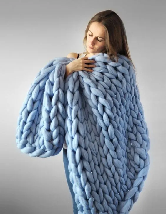 Nordic thick acrylic hand-woven blanket in white colour with plain pattern