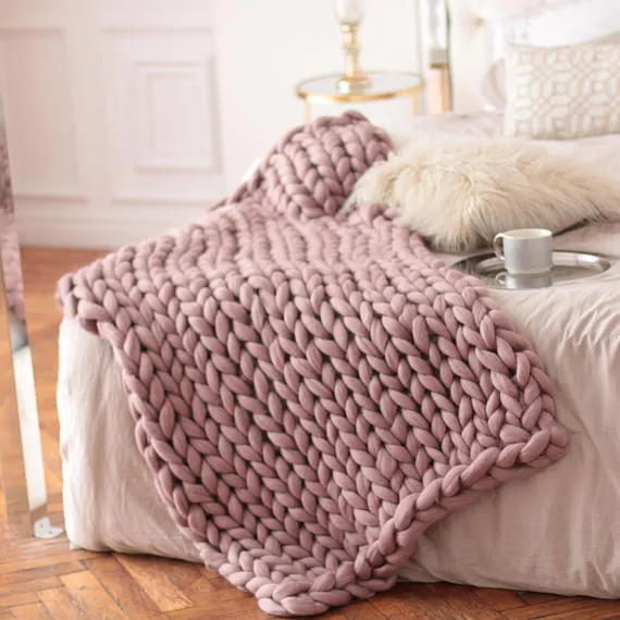 Nordic thick acrylic hand-woven blanket in white colour with plain pattern