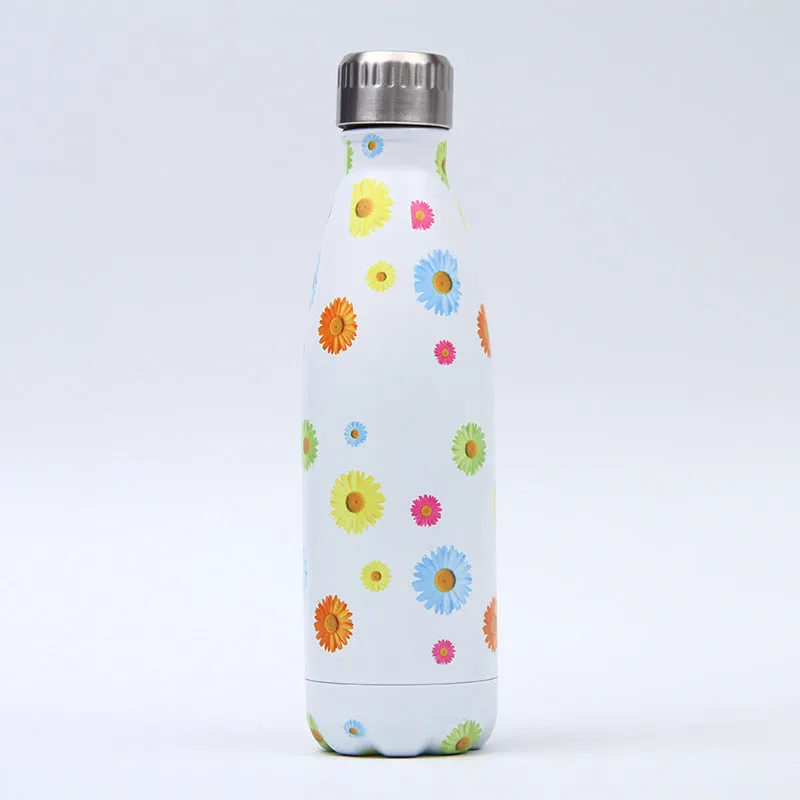 500ml stainless steel vacuum insulated sport bottle with lid on a gym bench