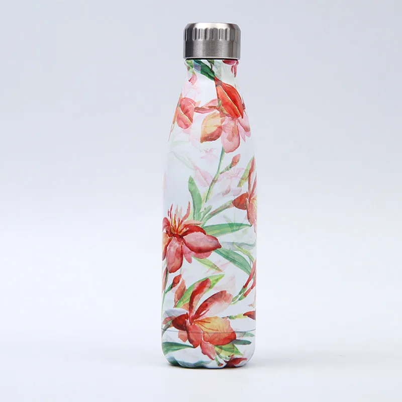 500ml stainless steel vacuum insulated sport bottle with lid on a gym bench