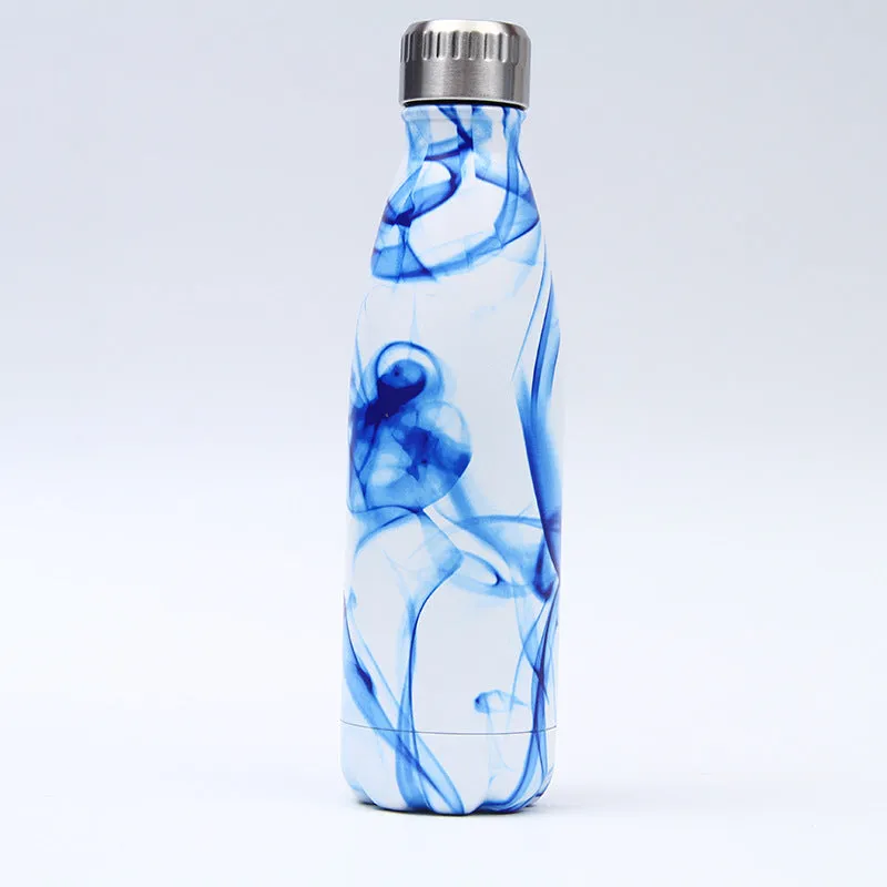 500ml stainless steel vacuum insulated sport bottle with lid on a gym bench