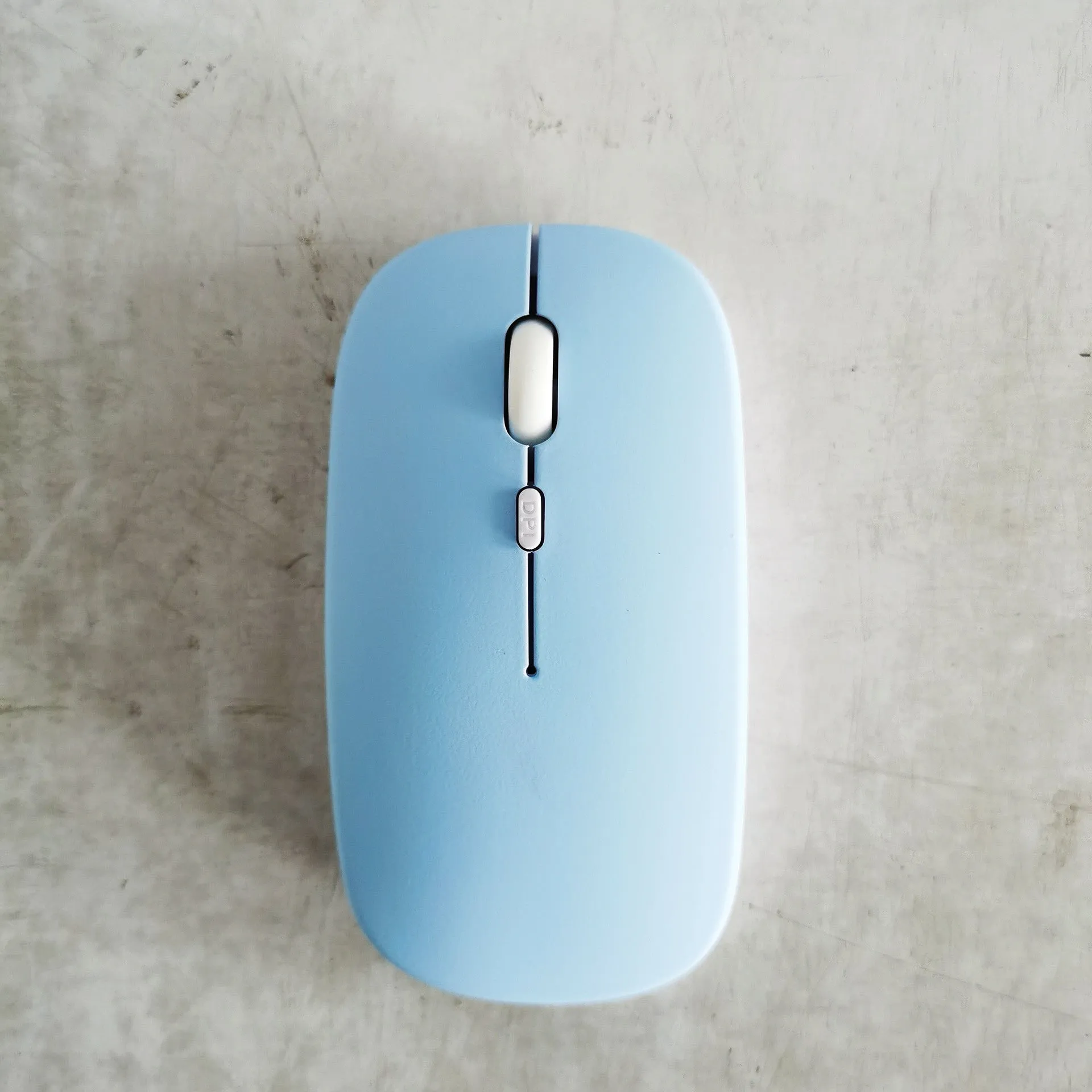 Ultra-thin dual-mode wireless Bluetooth mouse with four-way wheel and adjustable DPI in black