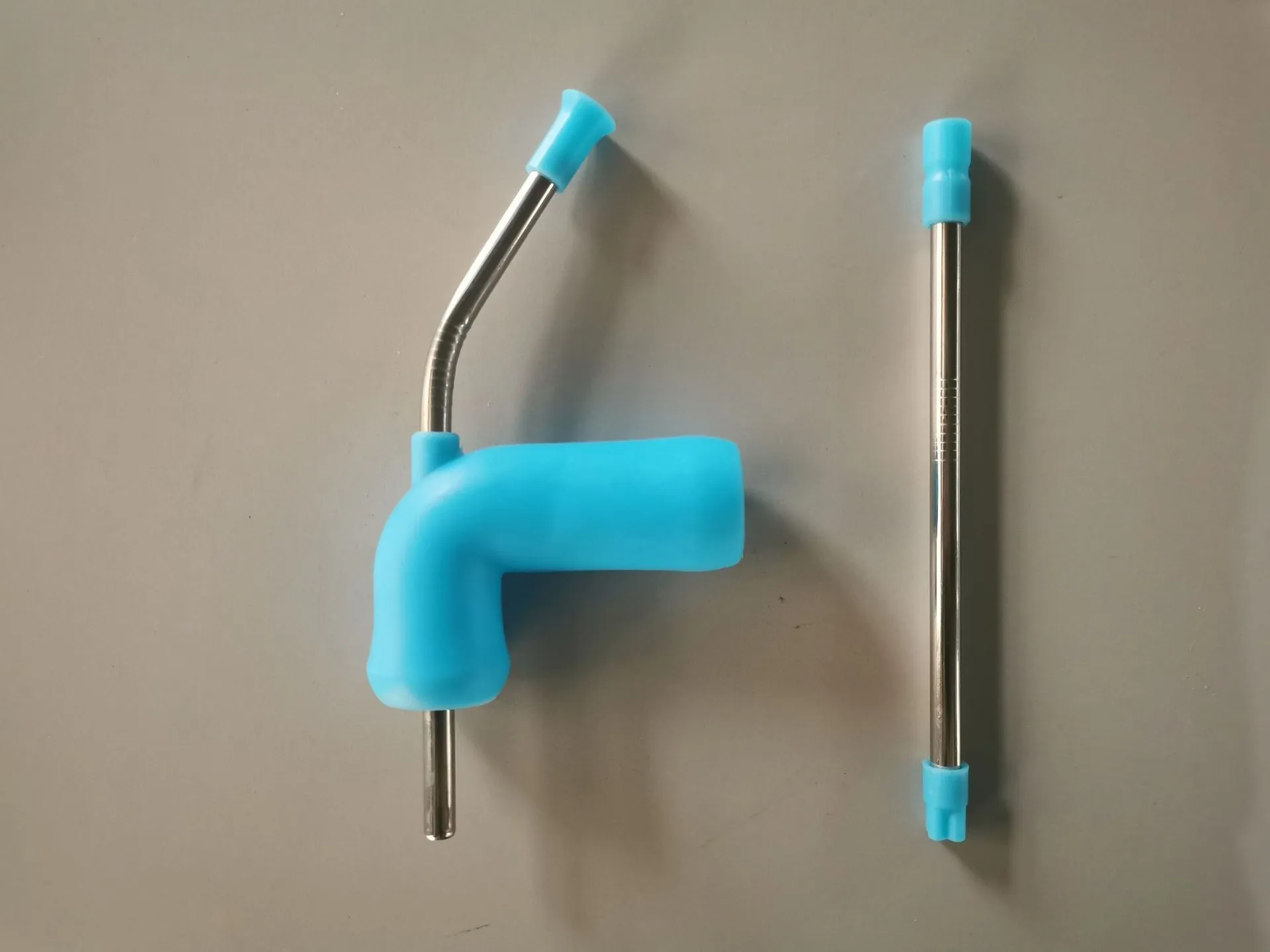 Beer snorkel straw in rose red, blue, and yellow for fast bottle drinking