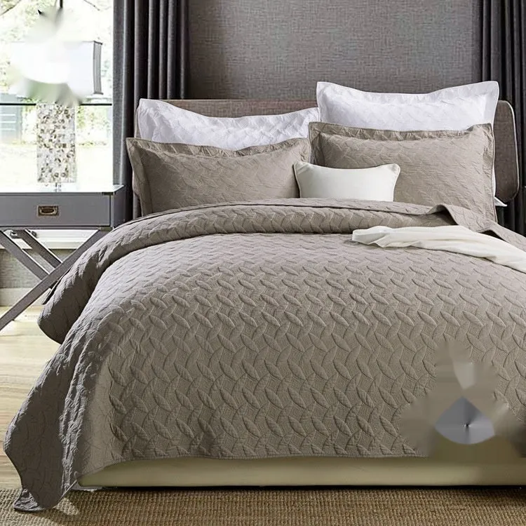 Double-sided pure cotton bed cover three-piece set with embroidery details and matching pillowcases