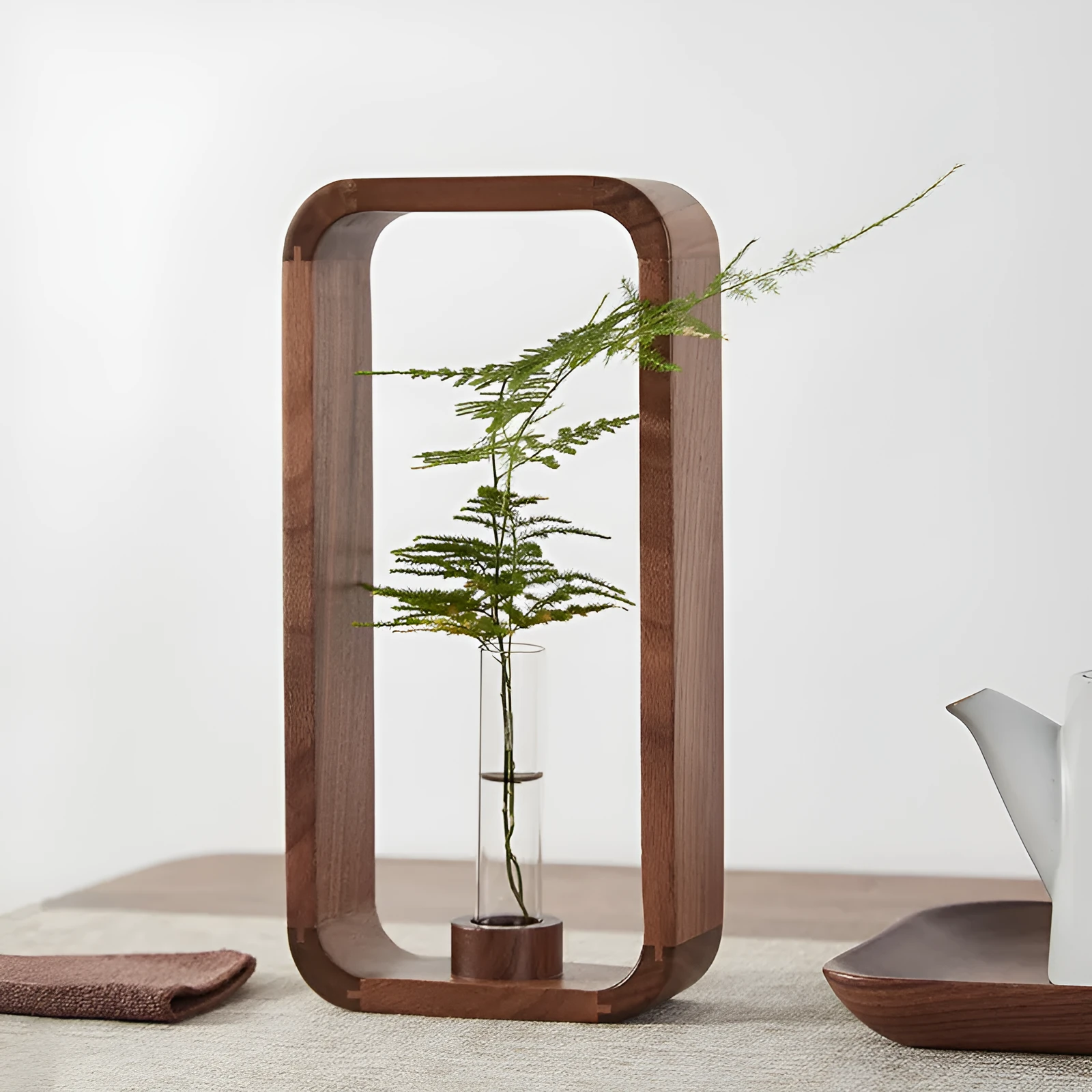 Wooden Chinese style countertop vase decoration for tabletop flower arrangement with glass water flowers