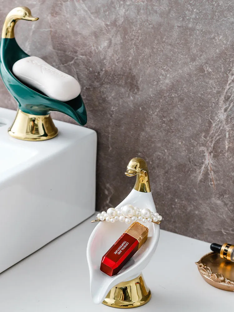 Creative ceramic swan soap dish with lid in white colour for bathroom countertop