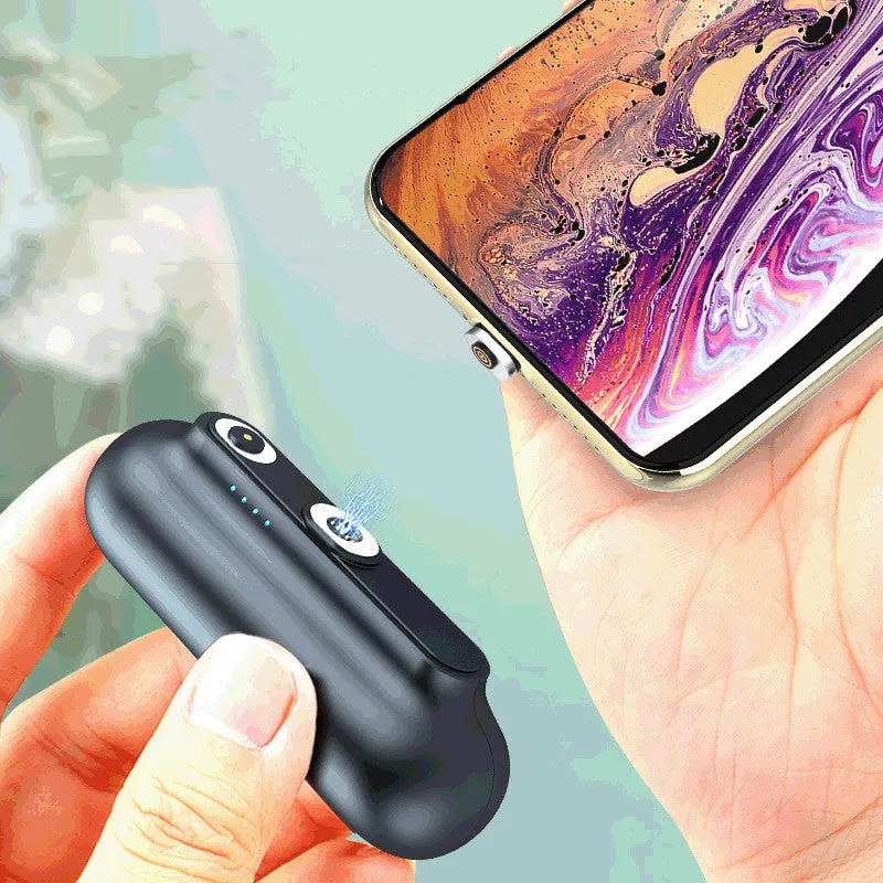 Smart magnetic mini power bank in black, 2600mAh, with magnetic data cable and compact plastic shell