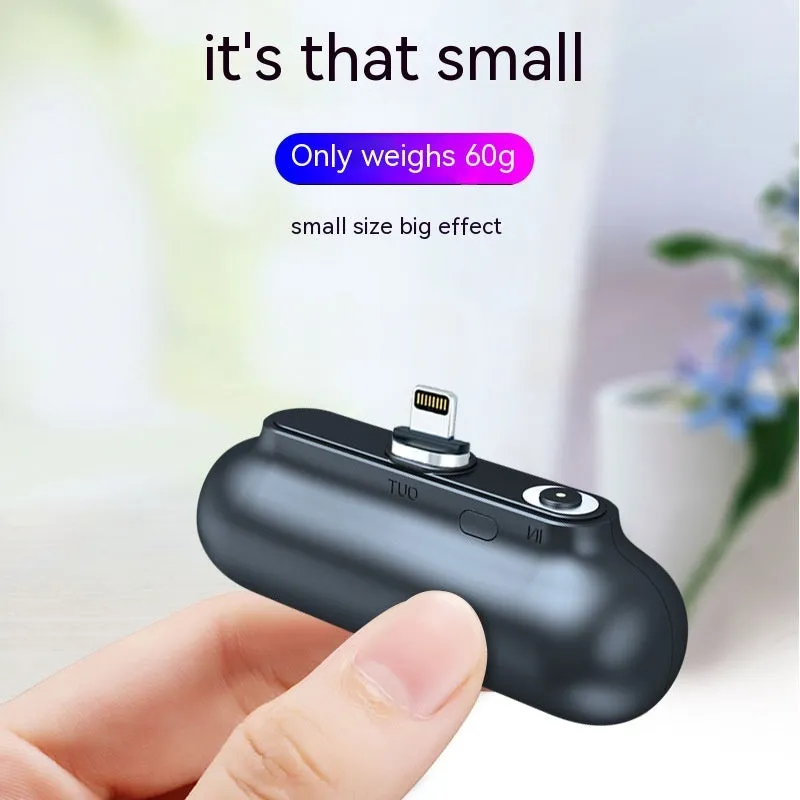 Smart magnetic mini power bank in black, 2600mAh, with magnetic data cable and compact plastic shell