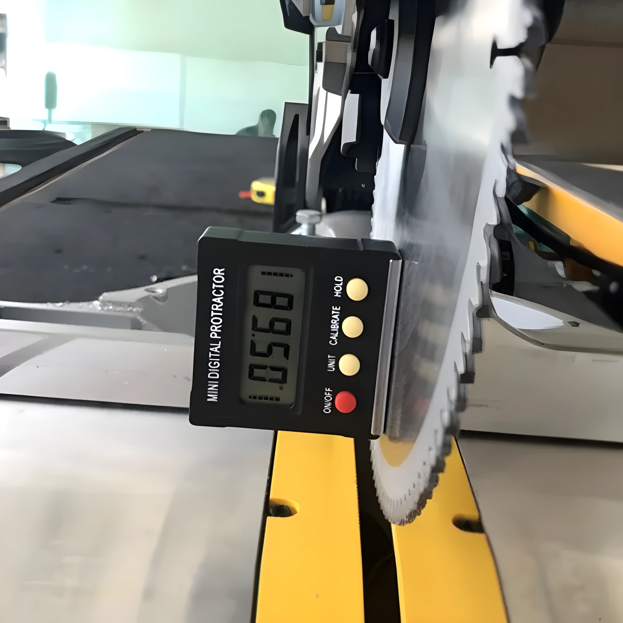 Mini magnetic digital angle inclinometer black with LCD display and magnetic base 55 x 55 x 16mm