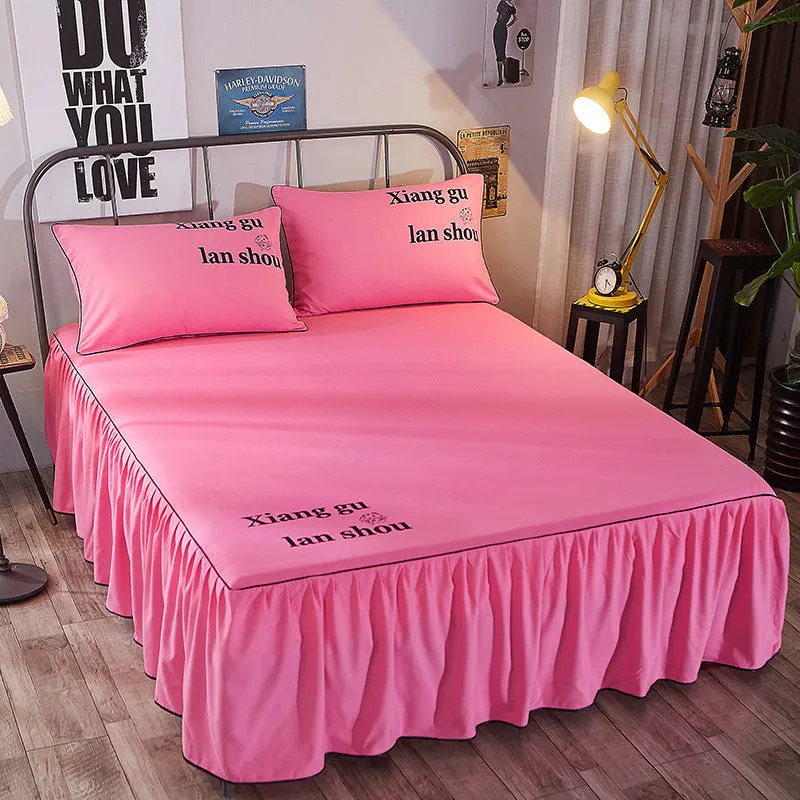 Beauty bed cover and brushed bed skirt in breathable sanding fabric, with nine colour options and multiple sizes