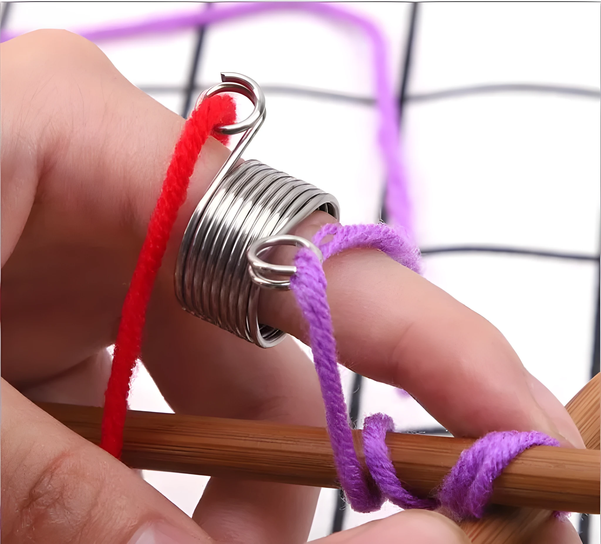 Knitting wire guide accessories large and small size lead wire for yarn thread control