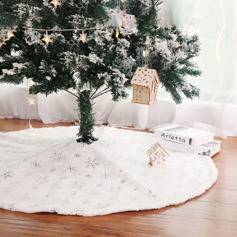 Christmas sequin embroidered tree skirt in imitation rabbit fur polyester, 90cm round, silver colour option