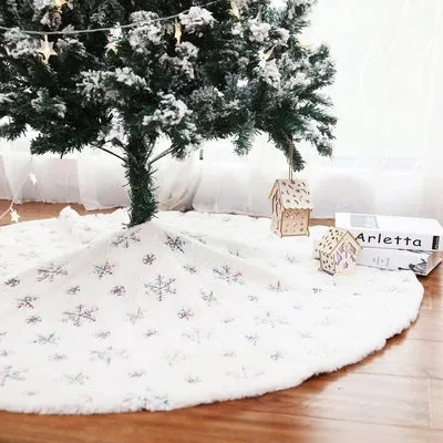 Christmas sequin embroidered tree skirt in imitation rabbit fur polyester, 90cm round, silver colour option
