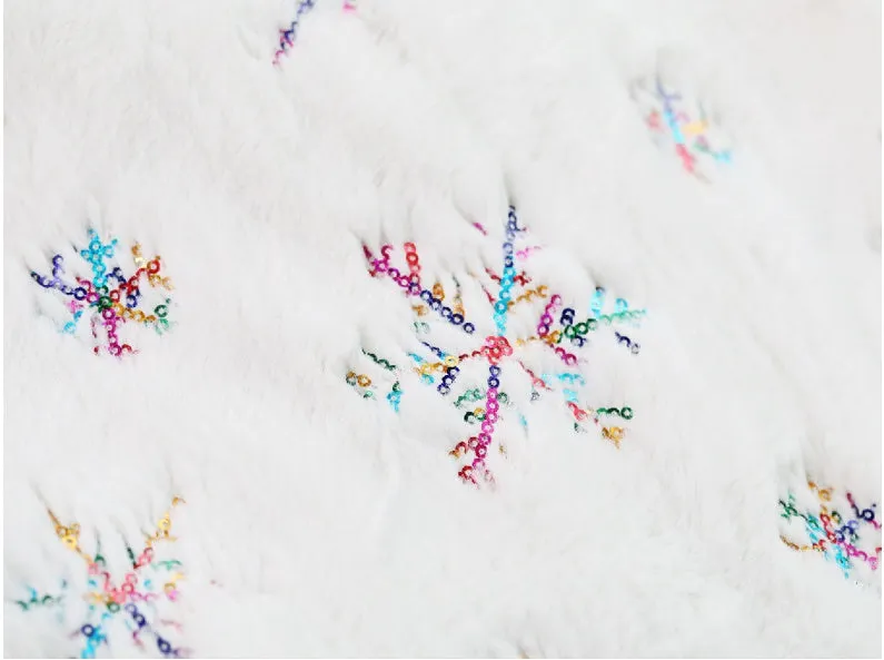 Christmas sequin embroidered tree skirt in imitation rabbit fur polyester, 90cm round, silver colour option