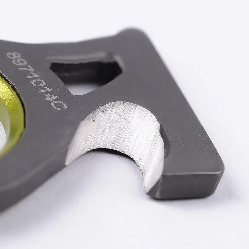 Portable emergency cutting tool made of 440 steel in black, 4.3 x 2.4 cm size with sharp cutting rope