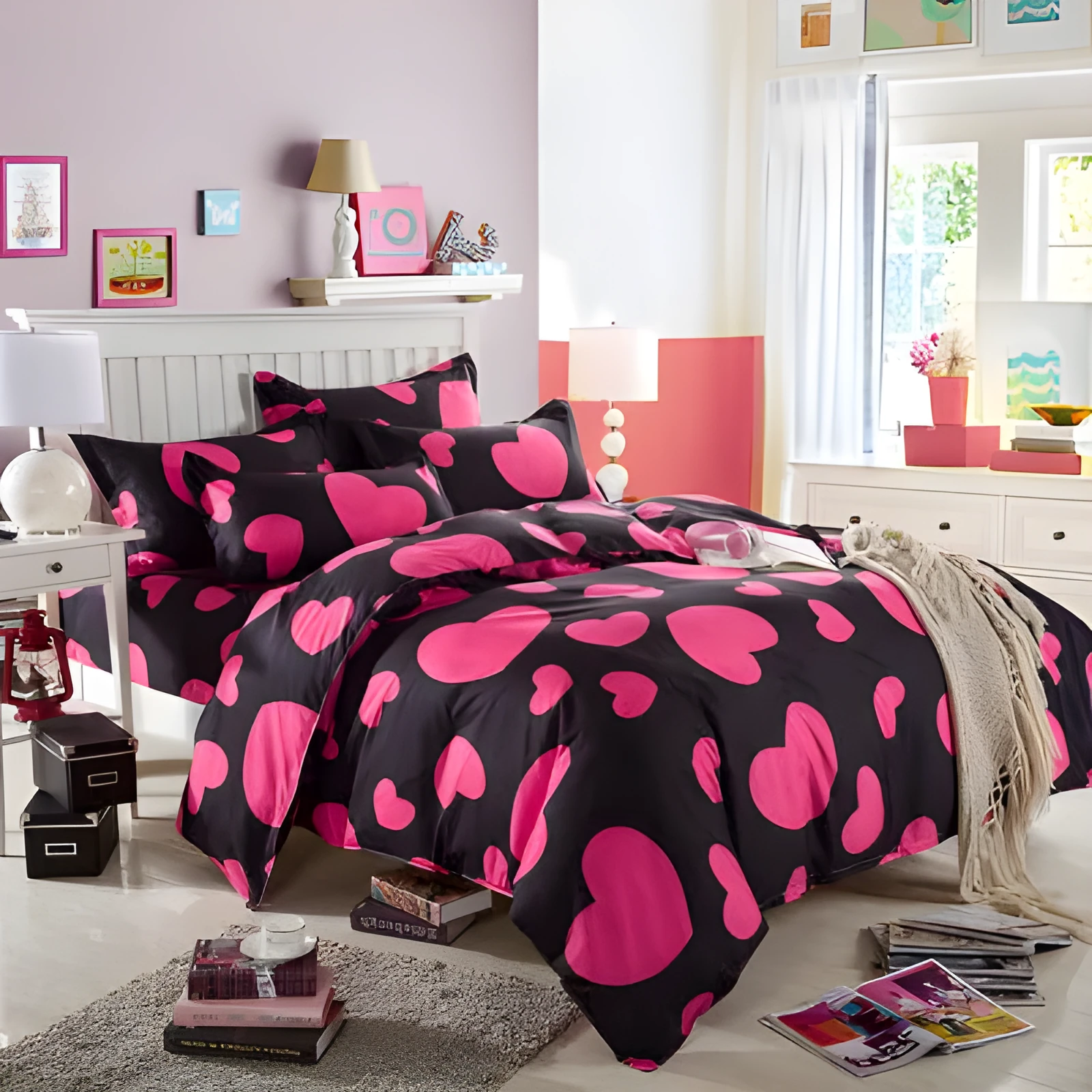 Cotton geometric pattern bedding set with duvet cover, bed sheet, and pillowcases on a bed