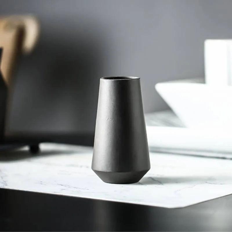 Black ceramic hanging flowerpot decoration with abstract pavilion design, colour glaze and electroplated finish