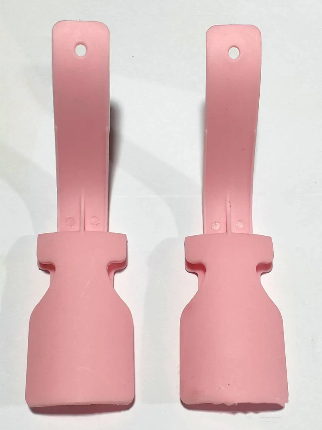Lazy shoe lifter PP plastic polypropylene shoehorn 16.5 x 4.6cm compact size lightweight 18.5g shoe helper for easy slip-on no bending home use multiple colour options blue grey pink red white