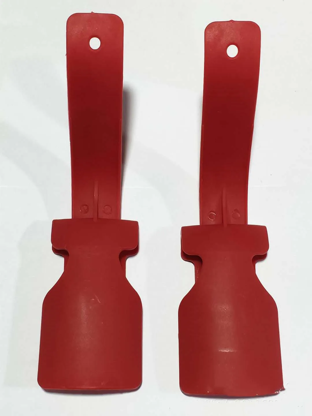 Lazy shoe lifter PP plastic polypropylene shoehorn 16.5 x 4.6cm compact size lightweight 18.5g shoe helper for easy slip-on no bending home use multiple colour options blue grey pink red white