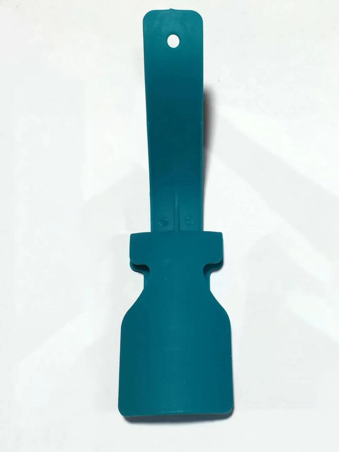 Lazy shoe lifter PP plastic polypropylene shoehorn 16.5 x 4.6cm compact size lightweight 18.5g shoe helper for easy slip-on no bending home use multiple colour options blue grey pink red white