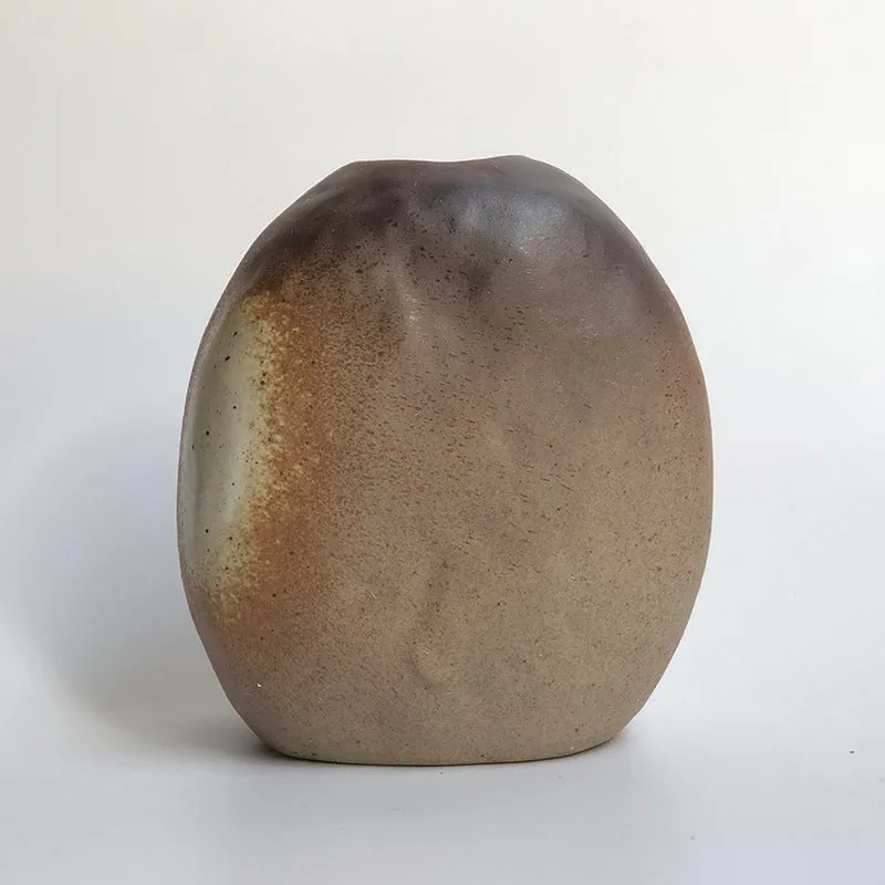 Glazed ceramic small vase in creative Japanese style as decorative ornament with six colour options