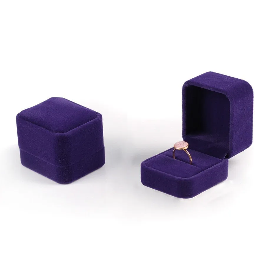 Flannel jewellery box for ring storage in 5x5x4.5cm size with MDF construction