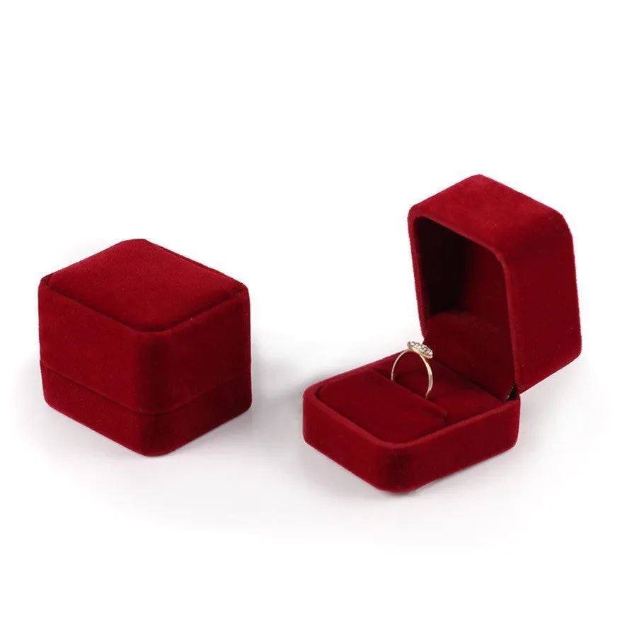 Flannel jewellery box for ring storage in 5x5x4.5cm size with MDF construction