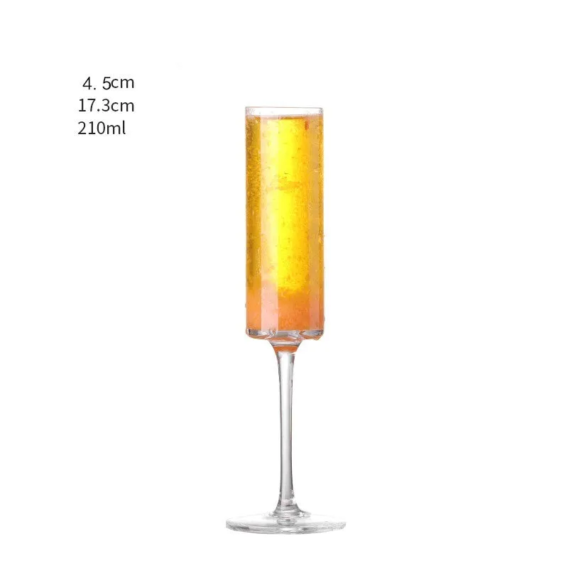 Transparent lead-free glass cocktail glass with seamless flat base and satin-board wall design