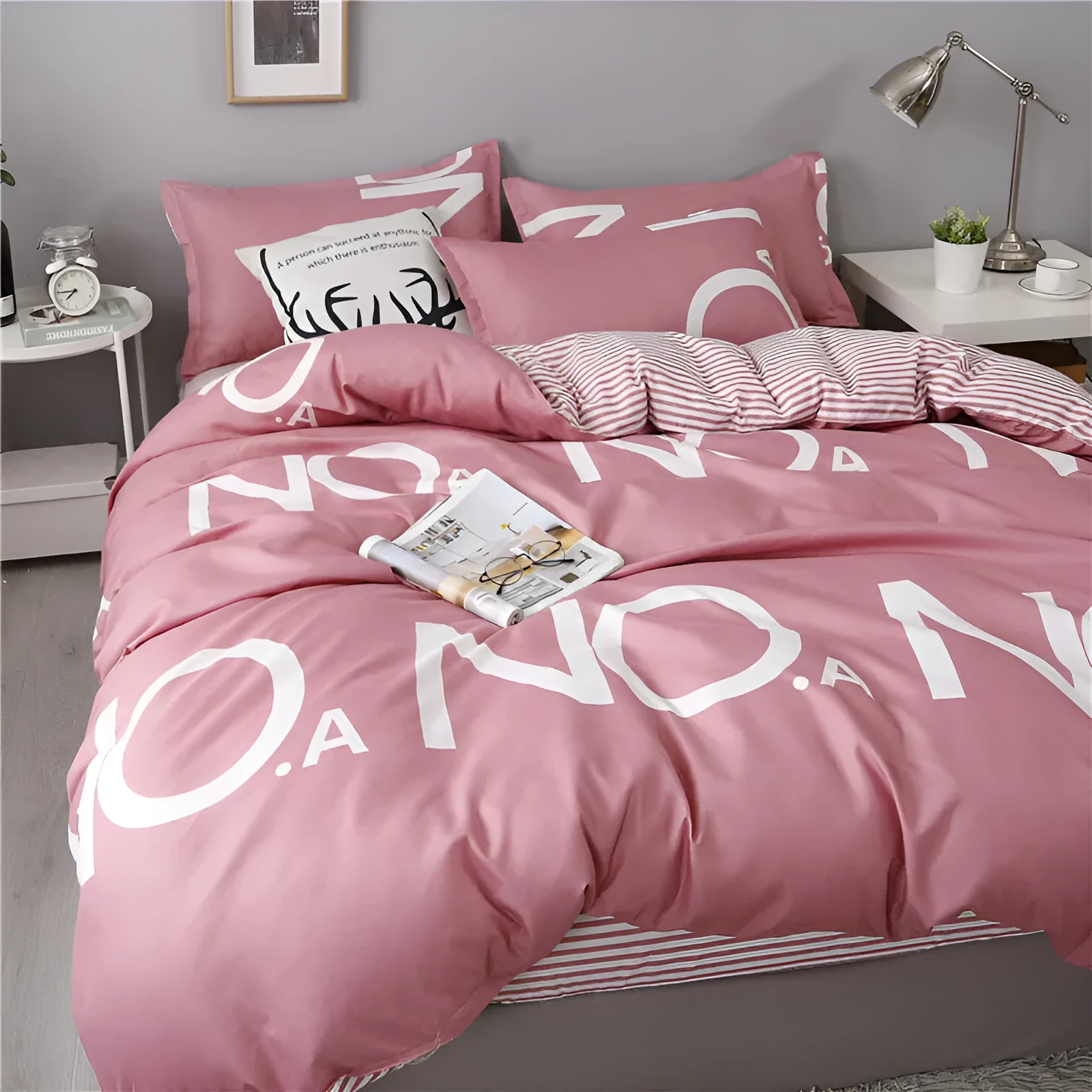 Cotton winter quilt core set in yellow colour measured 230cm by 250cm for bed use