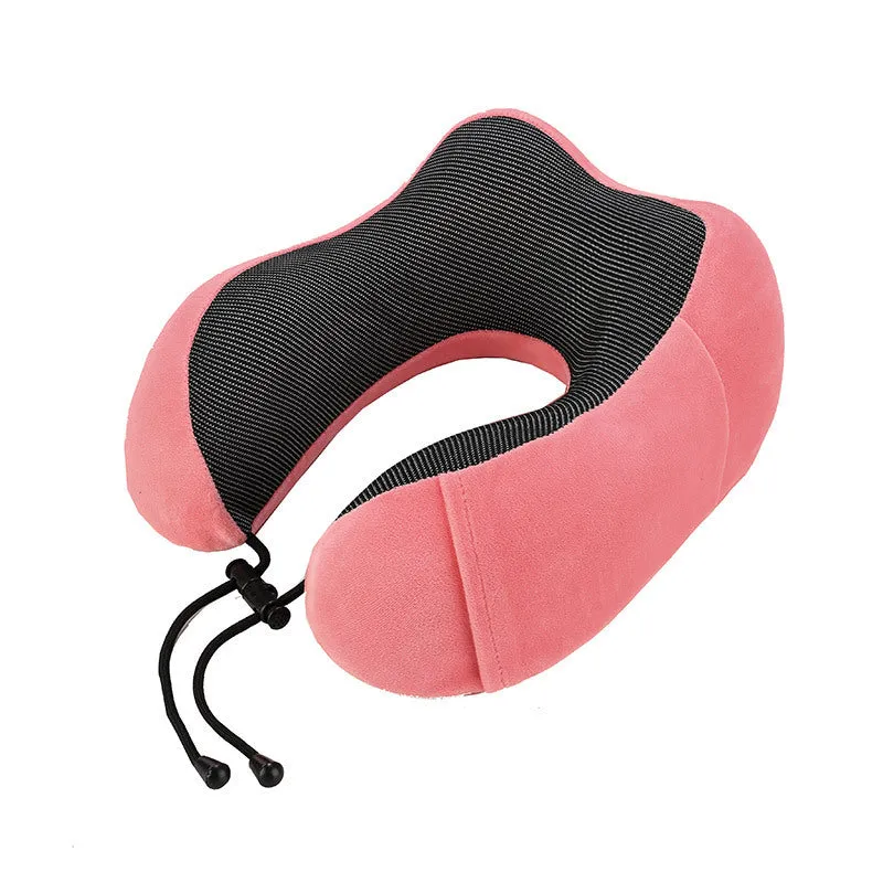 Memory foam U-shape travel neck pillow in light gray with magnetic closure, 30x25x15cm