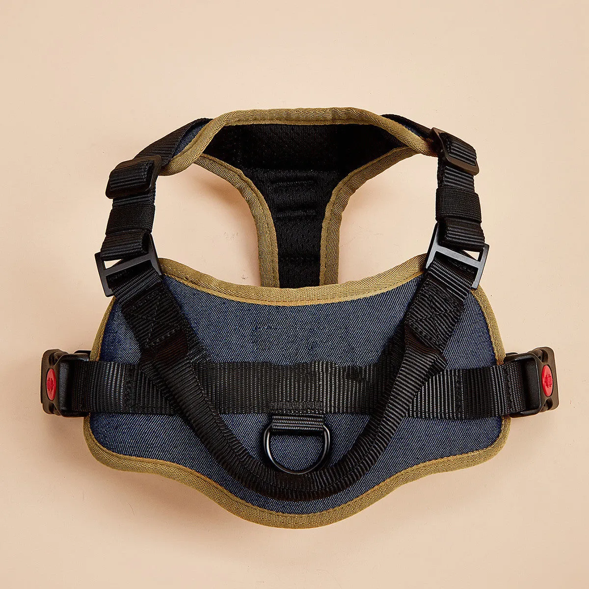 Reflective no pull dog harness in nylon with adjustable chest strap and soft padded vest